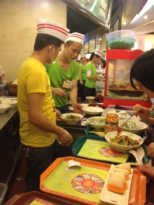 误入骑途的嗡嗡——海口外卖送餐服务场景观察